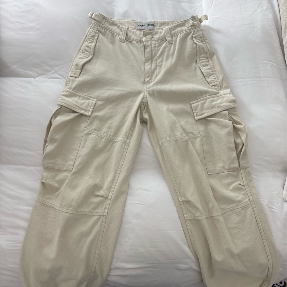 Aritzia TNA Tan Cargo Pants